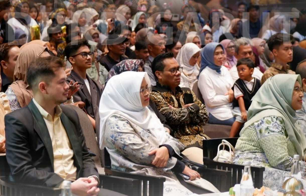 Wakil Ketua DPRD Garut Meriahkan Grand Final Mojang Jajaka 2025